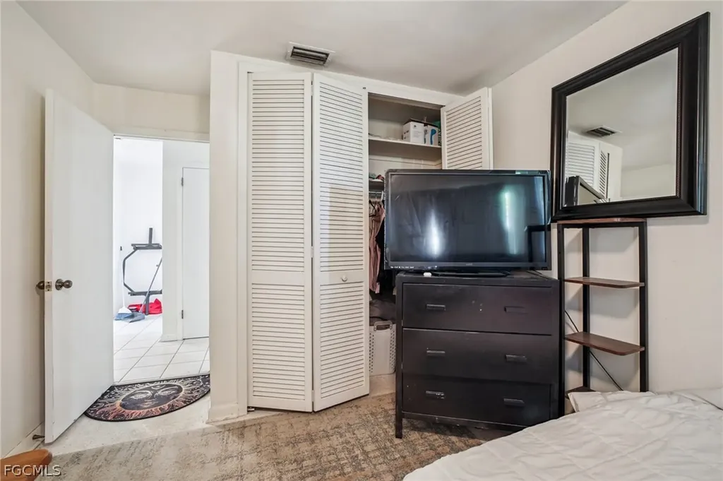 5222 Glade Court Cape Coral FL 33904