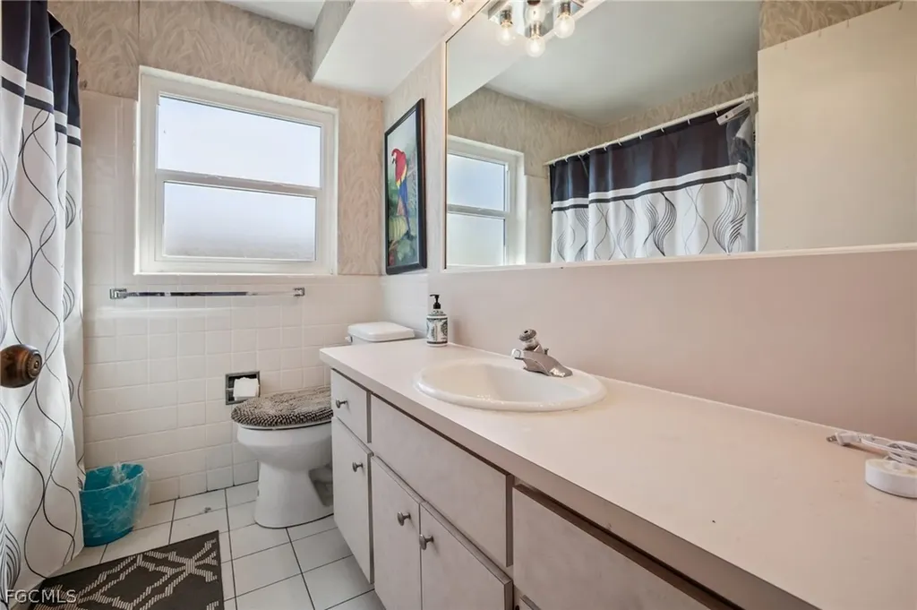 5222 Glade Court Cape Coral FL 33904