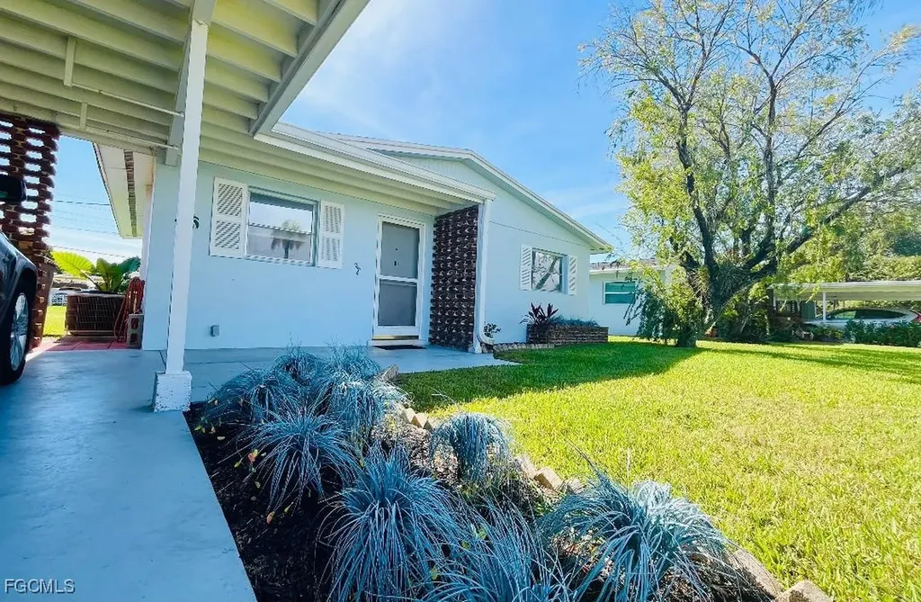 2210 Croton Court Lehigh Acres FL 33936
