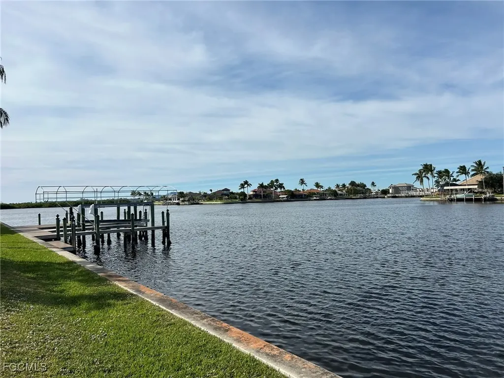 885 W Cape Estates Circle Cape Coral FL 33993