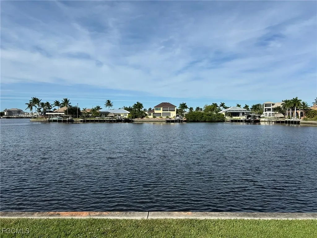 885 W Cape Estates Circle Cape Coral FL 33993