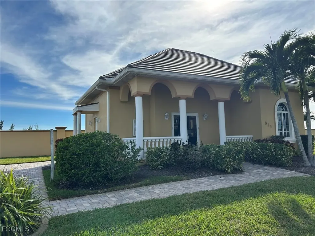 885 W Cape Estates Circle Cape Coral FL 33993