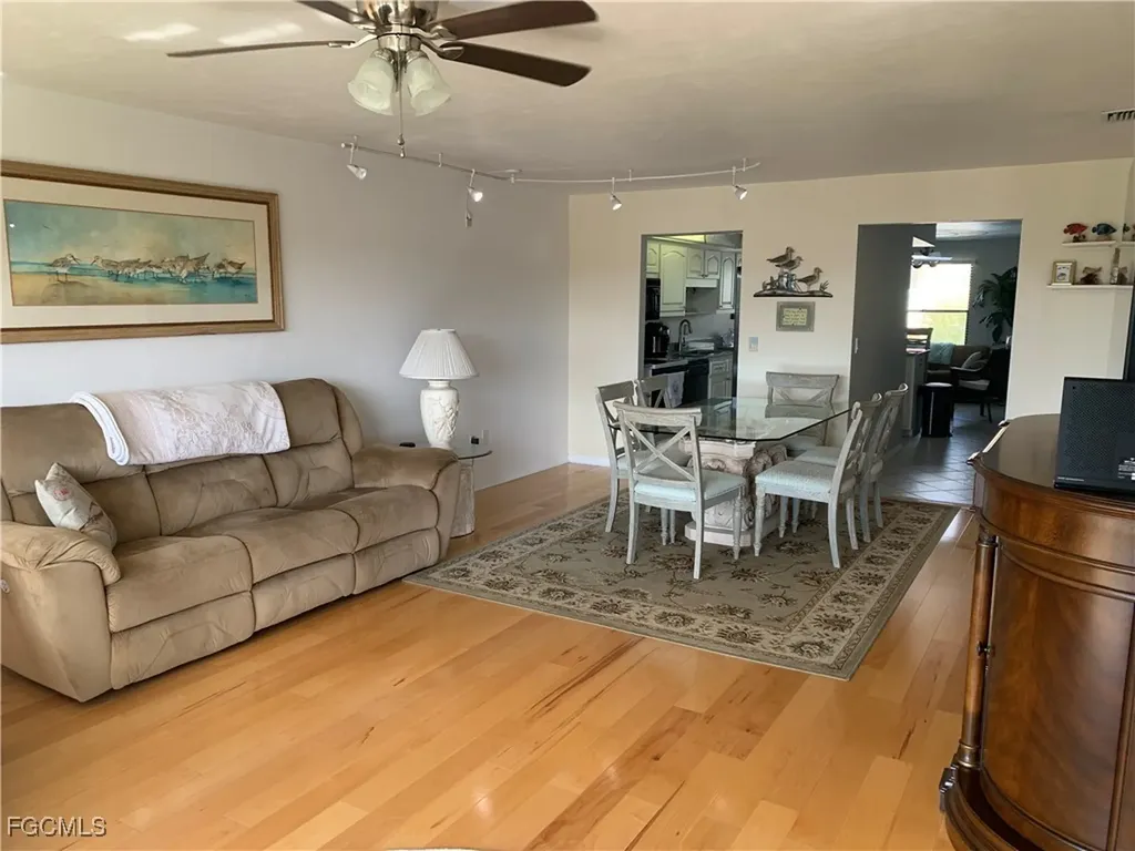 1628 SE 46th Street Cape Coral FL 33904