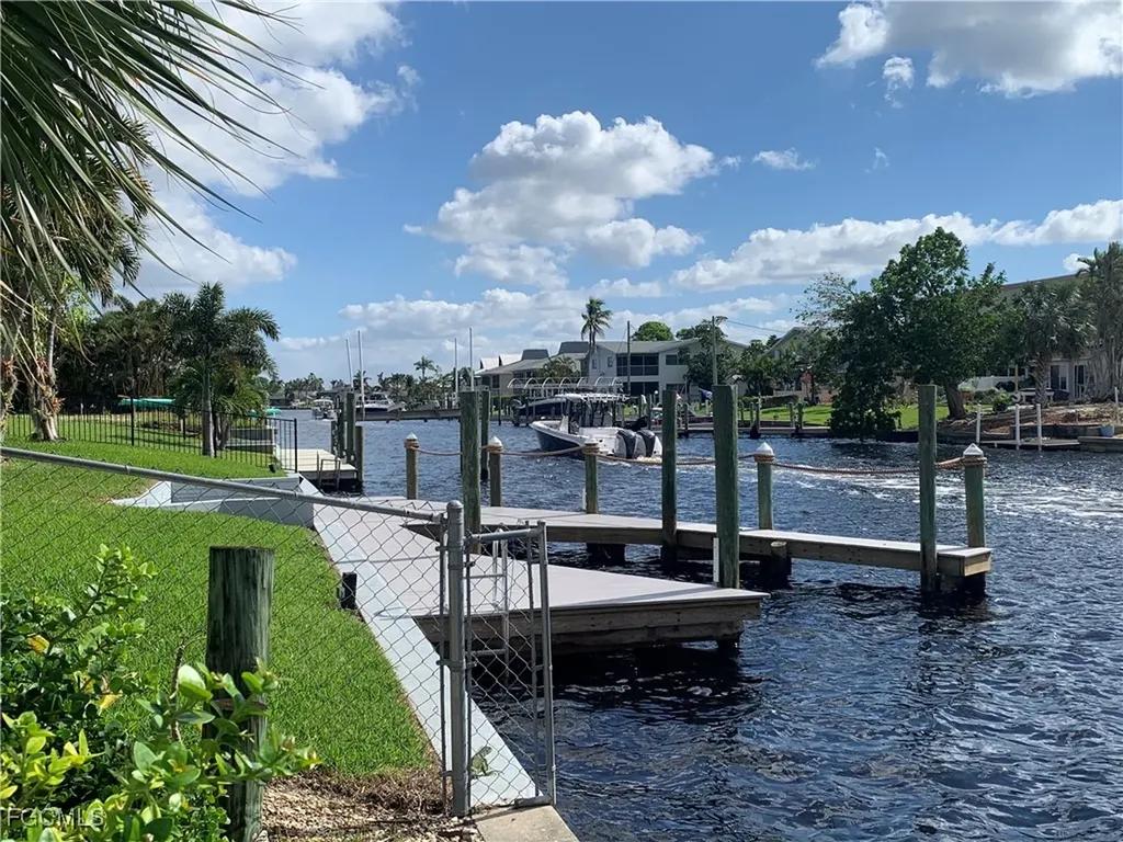 1628 SE 46th Street Cape Coral FL 33904