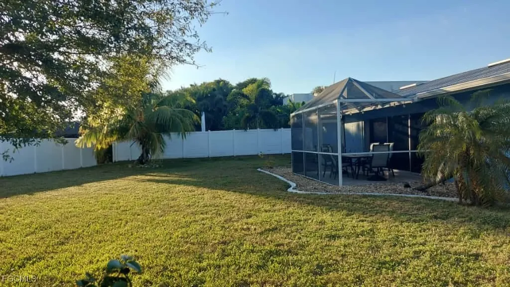 912 Dolphin Drive Cape Coral FL 33904