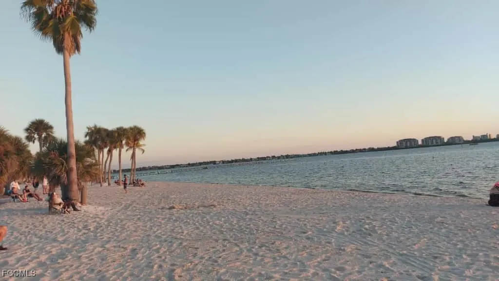 912 Dolphin Drive Cape Coral FL 33904