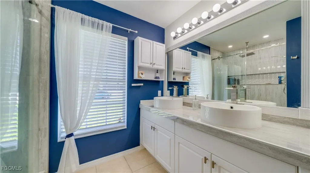 3322 NW 5th Terrace Cape Coral FL 33993