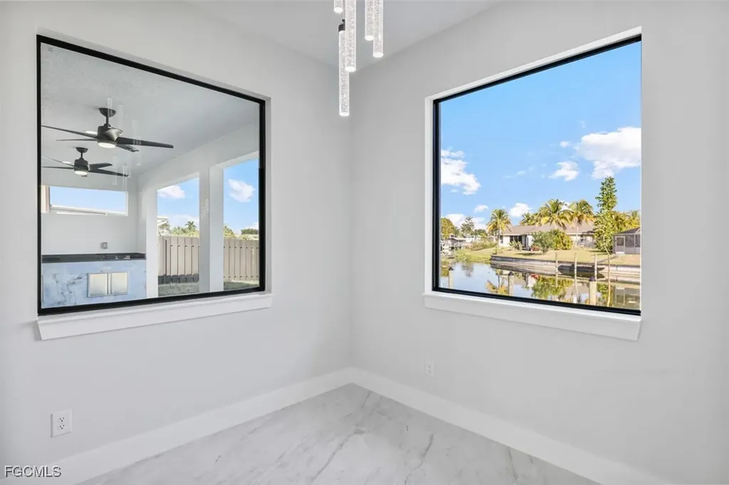 129 NE 12th Court Cape Coral FL 33909