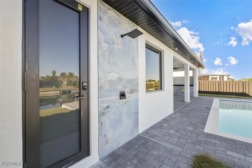 129 NE 12th Court Cape Coral FL 33909