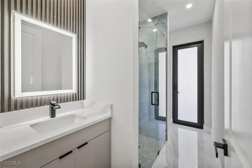 129 NE 12th Court Cape Coral FL 33909