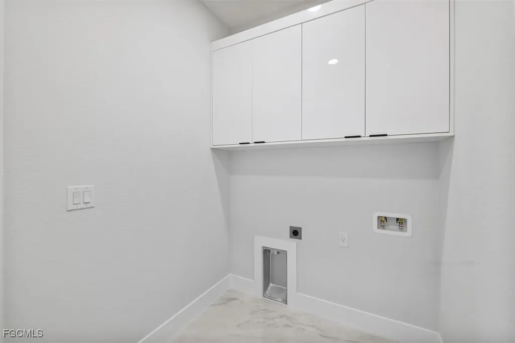 129 NE 12th Court Cape Coral FL 33909