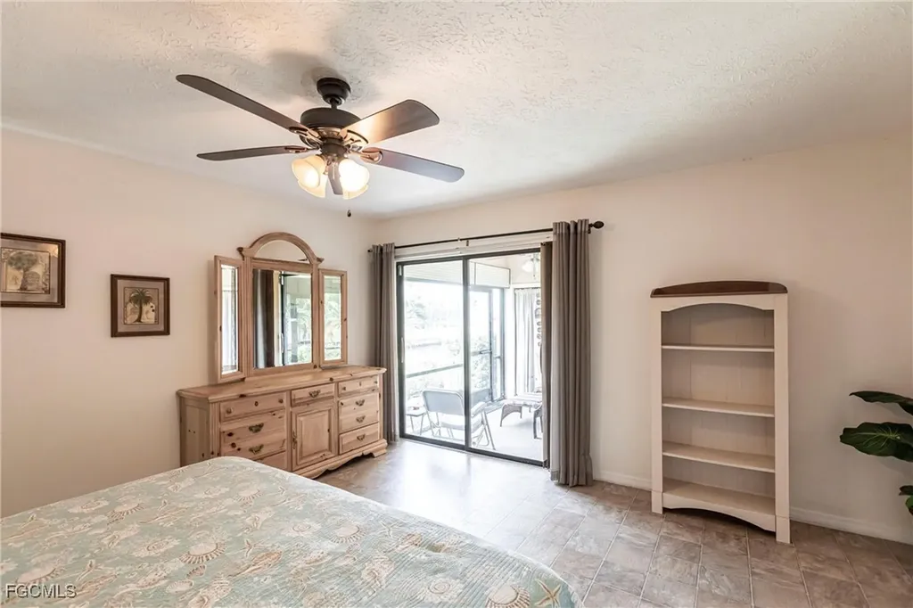 4914 Tudor Drive Cape Coral FL 33904