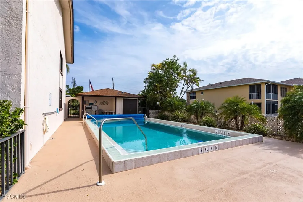 4914 Tudor Drive Cape Coral FL 33904