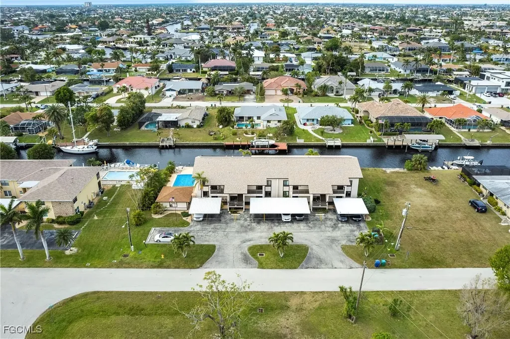 4914 Tudor Drive Cape Coral FL 33904