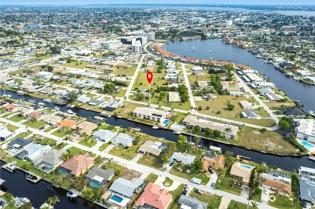 4914 Tudor Drive Cape Coral FL 33904
