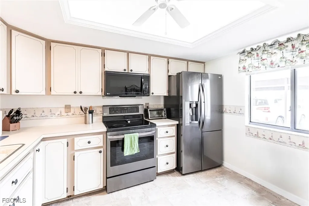4914 Tudor Drive Cape Coral FL 33904