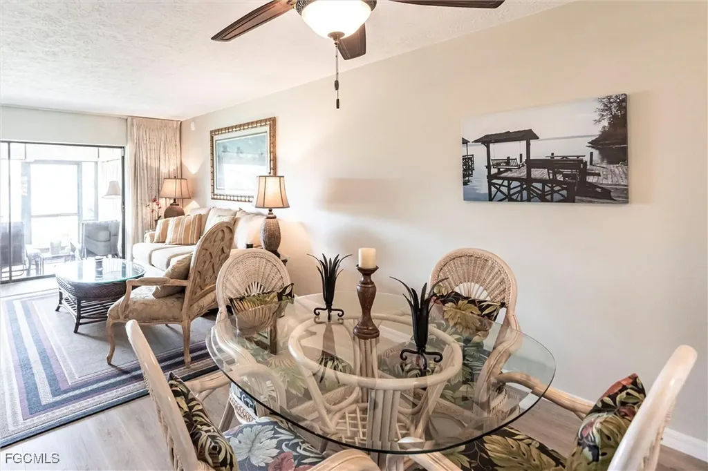 4914 Tudor Drive Cape Coral FL 33904