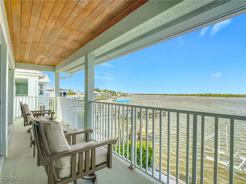 383 Seminole Way Fort Myers Beach FL 33931