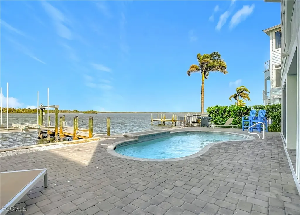 383 Seminole Way Fort Myers Beach FL 33931