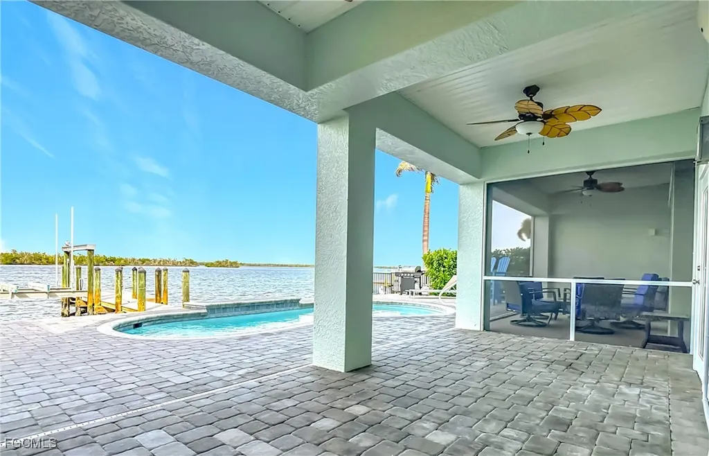 383 Seminole Way Fort Myers Beach FL 33931