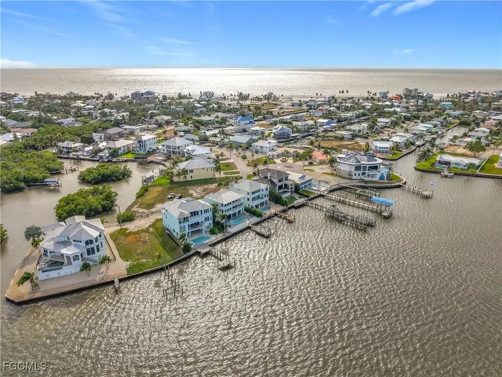 383 Seminole Way Fort Myers Beach FL 33931