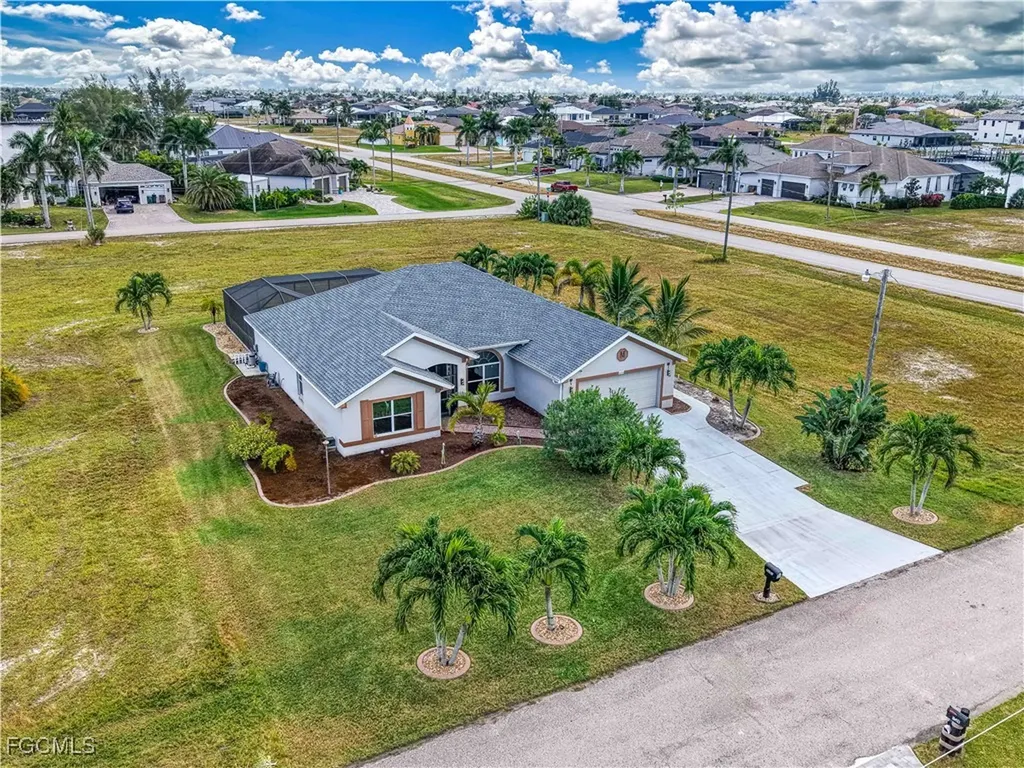 1605 NW 43rd Avenue Cape Coral FL 33993