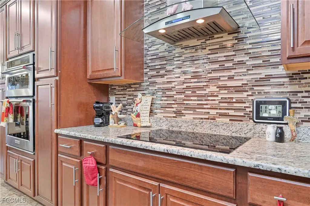 1605 NW 43rd Avenue Cape Coral FL 33993
