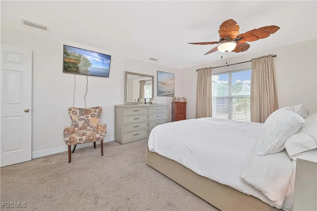 1605 NW 43rd Avenue Cape Coral FL 33993