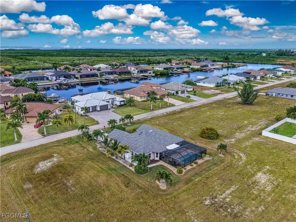 1605 NW 43rd Avenue Cape Coral FL 33993
