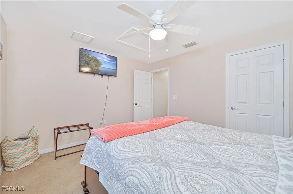 1605 NW 43rd Avenue Cape Coral FL 33993
