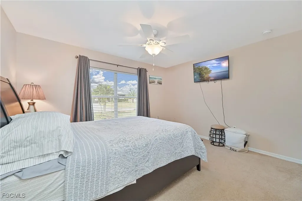 1605 NW 43rd Avenue Cape Coral FL 33993