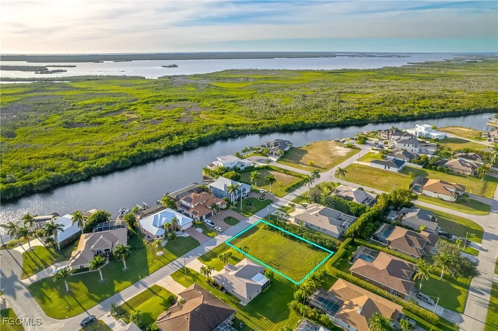 2811 SW 29th Court Cape Coral FL 33914