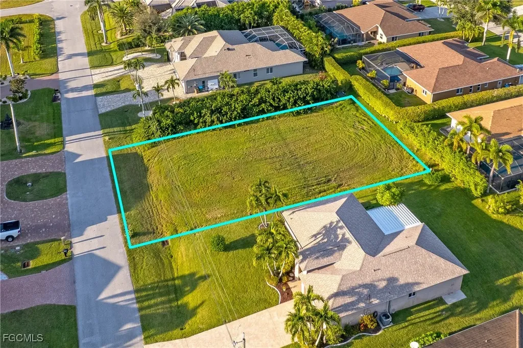 2811 SW 29th Court Cape Coral FL 33914