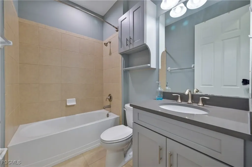 3571 Brittons Court Fort Myers FL 33916