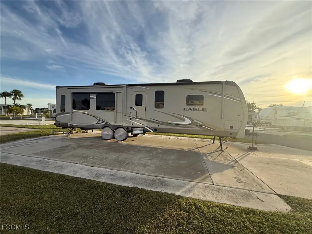 19681 Summerlin Road Fort Myers FL 33908 C344