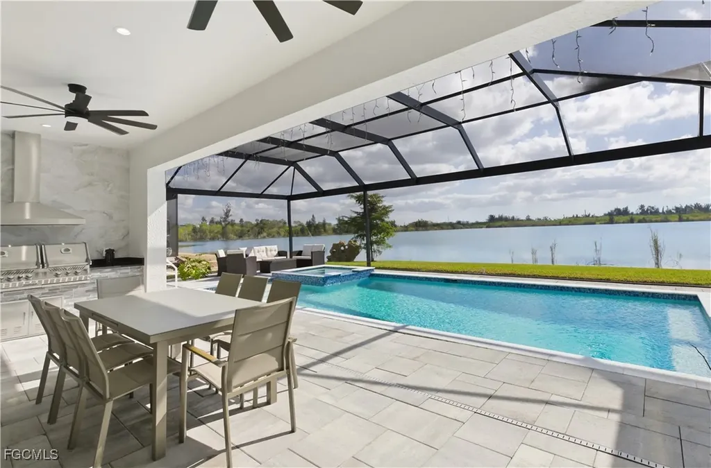 1708 SW 4th Street Cape Coral FL 33991