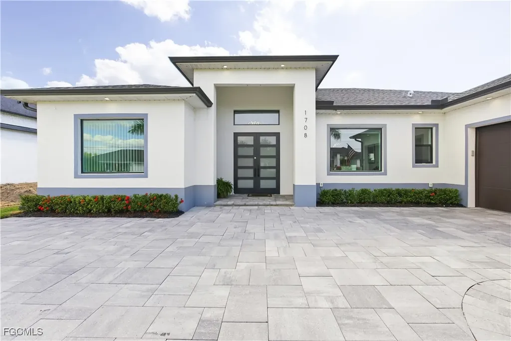 1708 SW 4th Street Cape Coral FL 33991