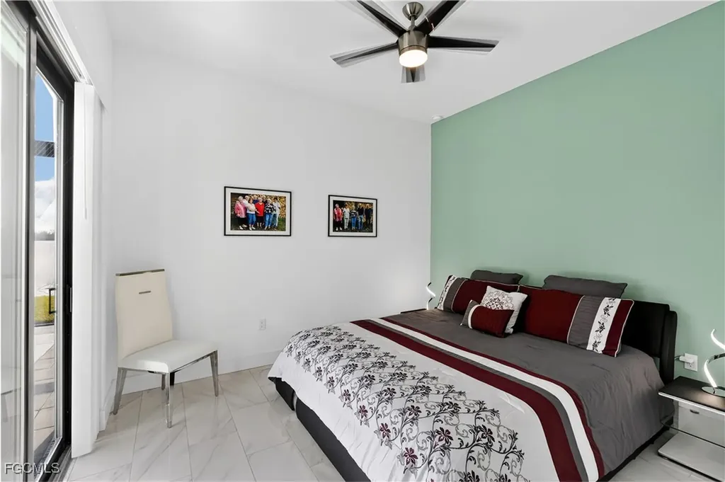 1708 SW 4th Street Cape Coral FL 33991