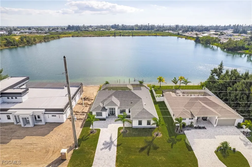 1708 SW 4th Street Cape Coral FL 33991