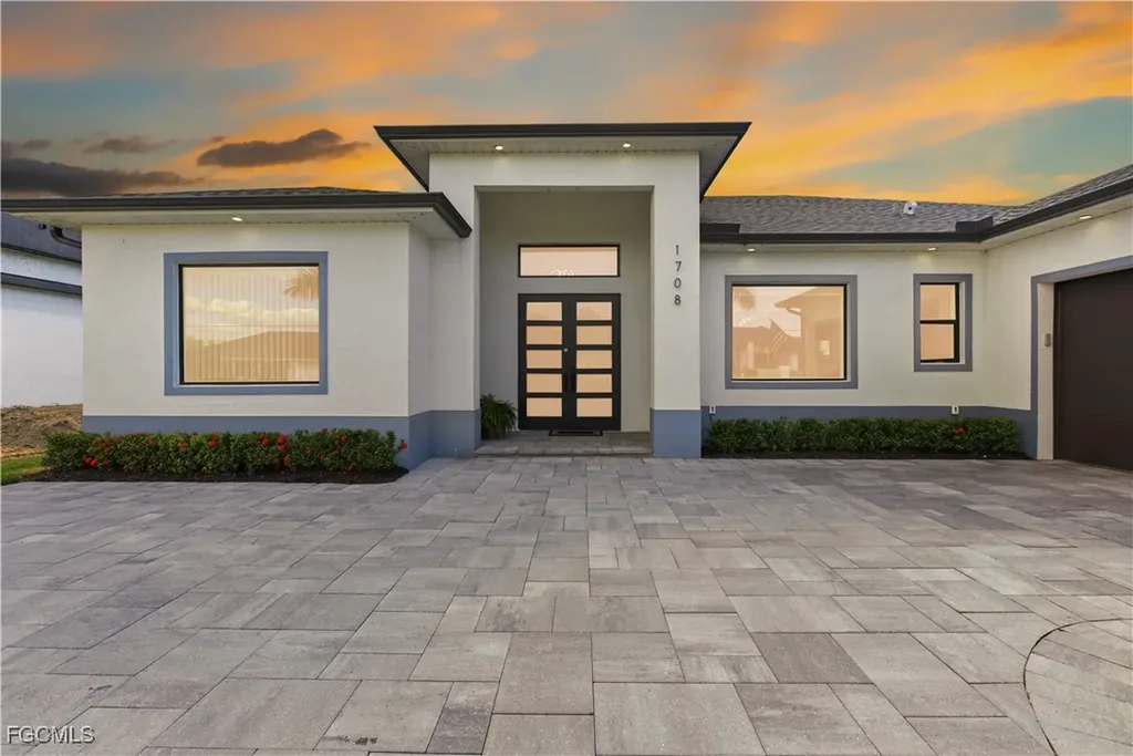 1708 SW 4th Street Cape Coral FL 33991