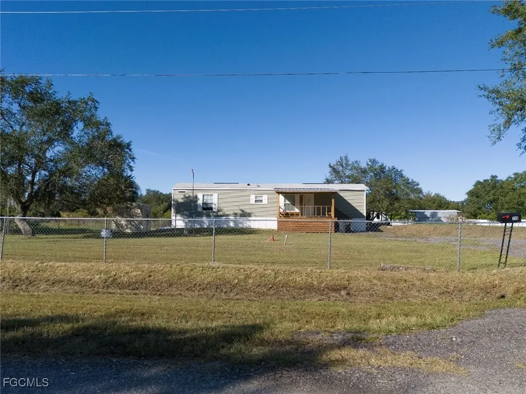 720 N Estribo Street Clewiston FL 33440