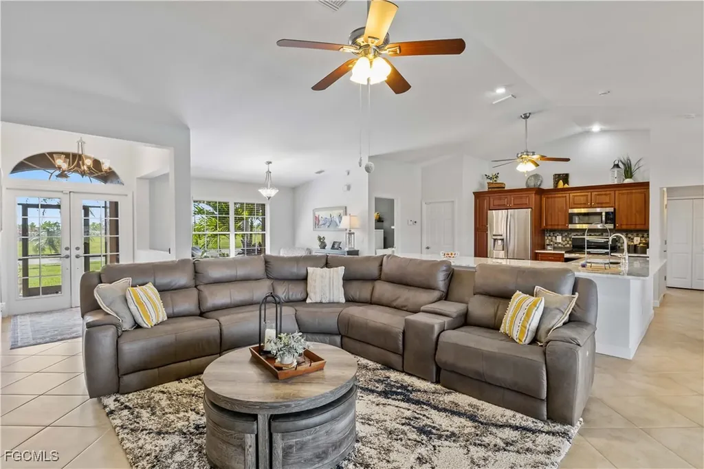 11886 Royal Tee Circle Cape Coral FL 33991