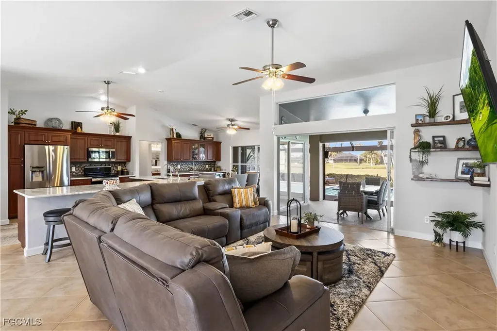 11886 Royal Tee Circle Cape Coral FL 33991