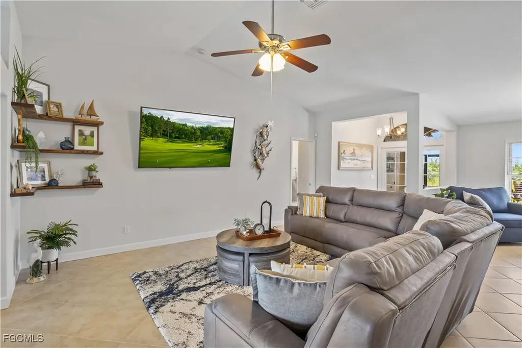 11886 Royal Tee Circle Cape Coral FL 33991