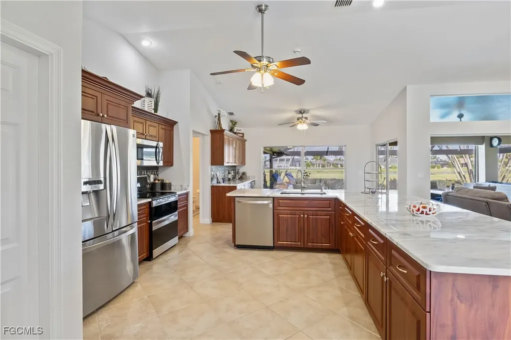 11886 Royal Tee Circle Cape Coral FL 33991