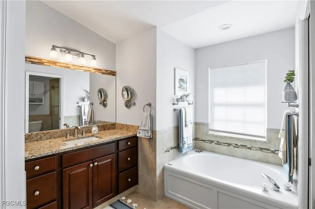 11886 Royal Tee Circle Cape Coral FL 33991