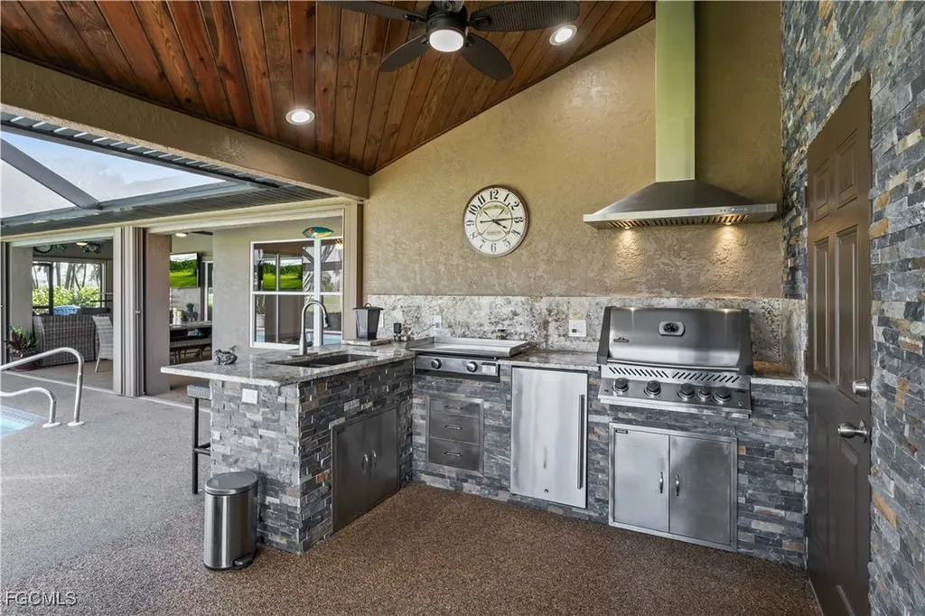 11886 Royal Tee Circle Cape Coral FL 33991