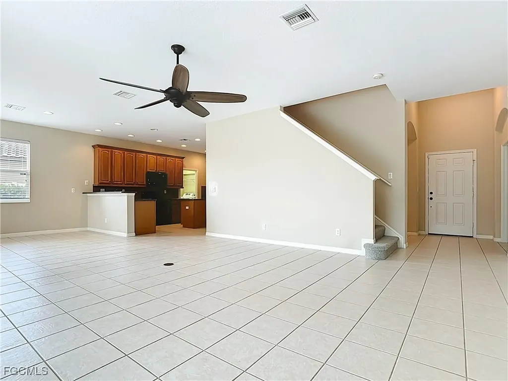 2798 Via Piazza Loop Fort Myers FL 33905