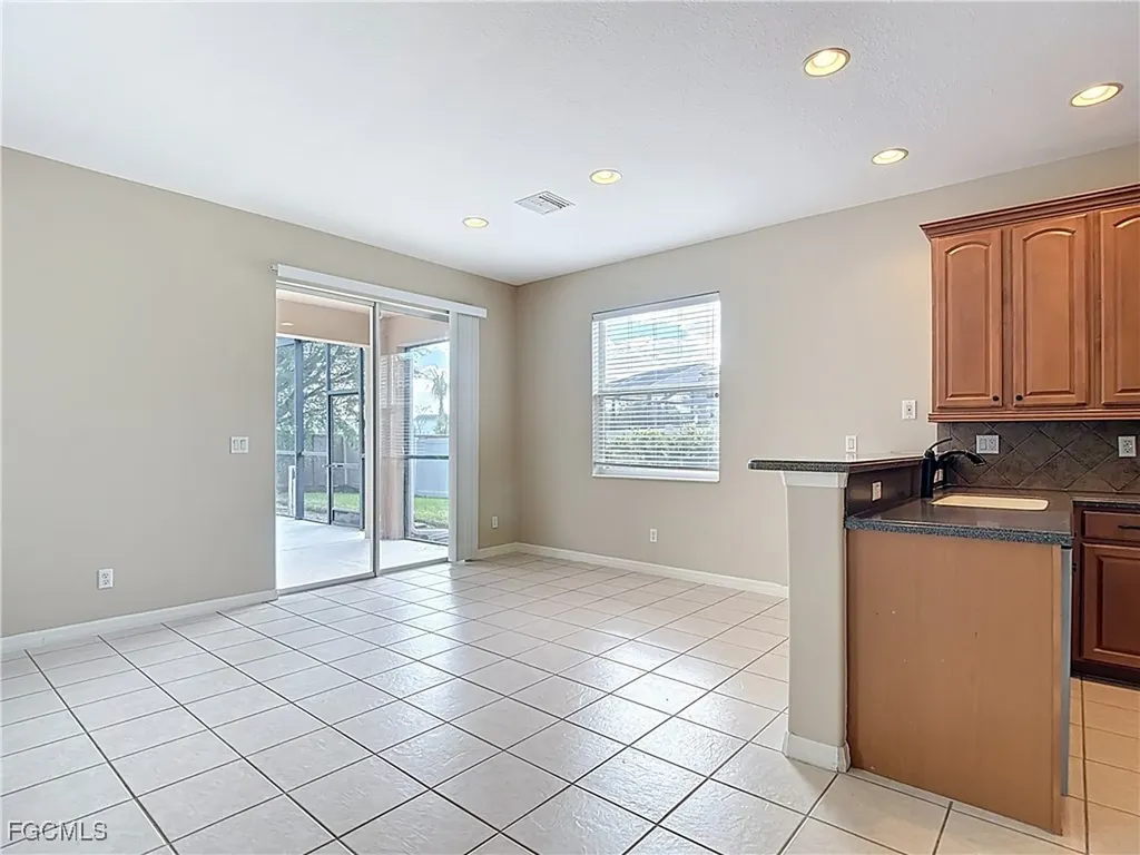 2798 Via Piazza Loop Fort Myers FL 33905