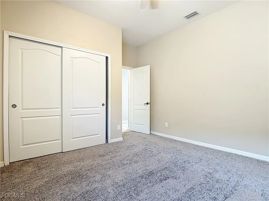 2798 Via Piazza Loop Fort Myers FL 33905